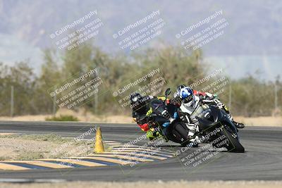 media/Nov-16-2025-Race Pace (Sun) [[8c5fa54630]]/Verified Riders/2-Turn 7 (945am)/